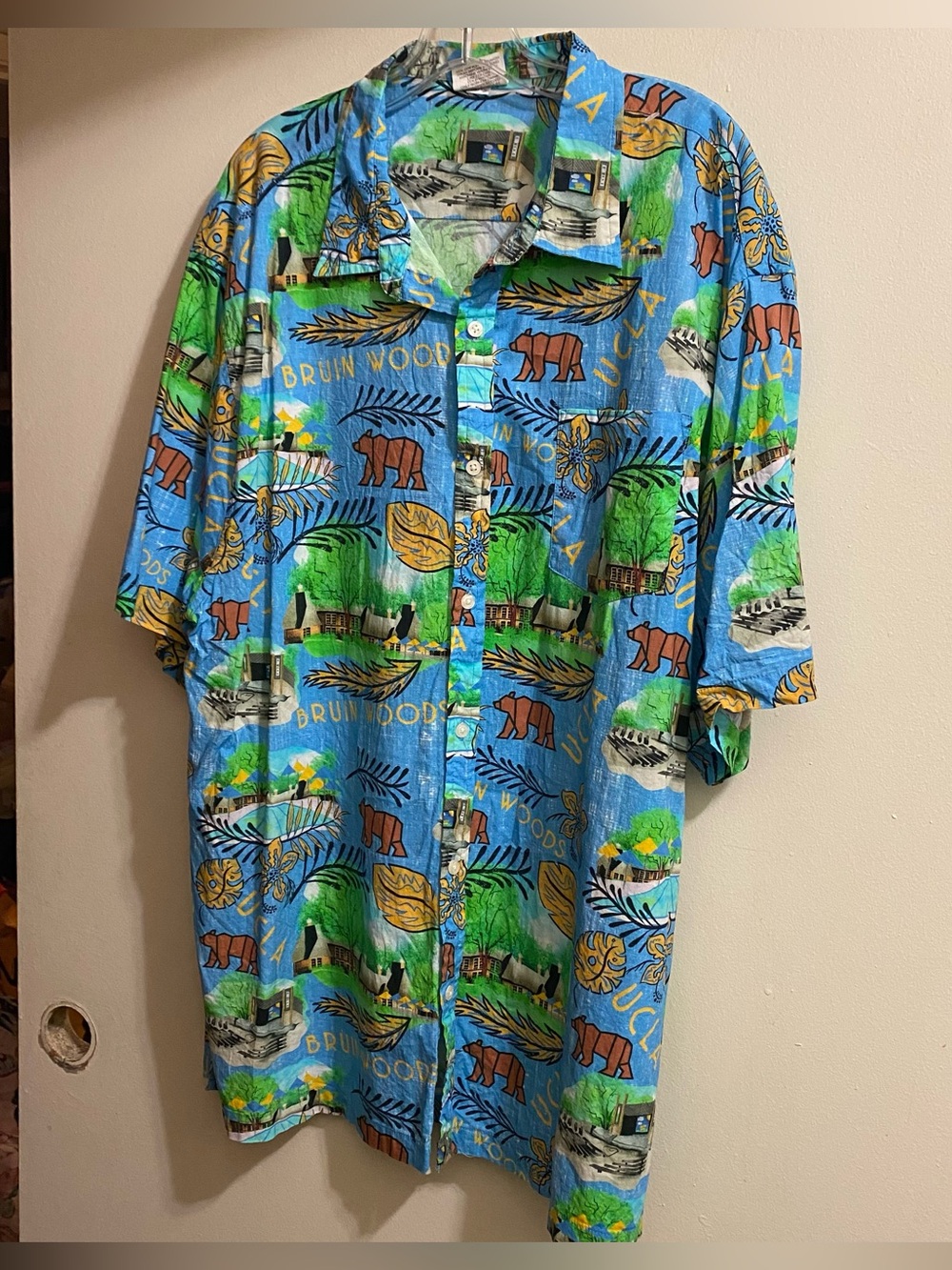 Wes & Willy Mens 3XL XXXL Button Down Shirt UCLA College Bruins Tropical Beach